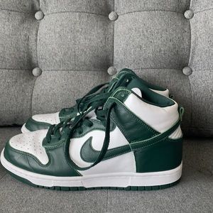 Size 8.5 Nike high dunk- Spartan green